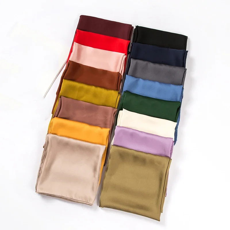 Women Accessories In Wholesale - Satijnen sjaal dames 70cm effen kleur